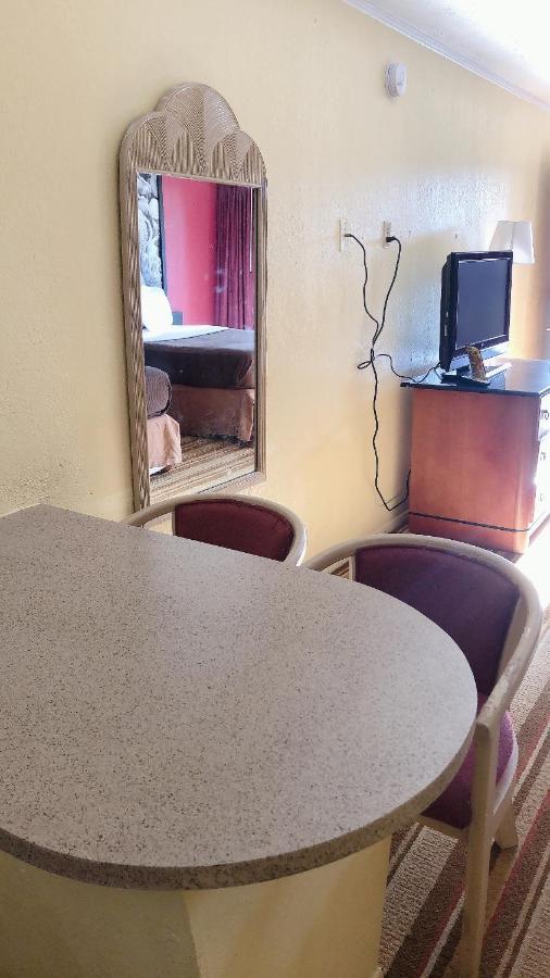 Royal Palace Inn And Suites Myrtle Beach Ocean Blvd Экстерьер фото