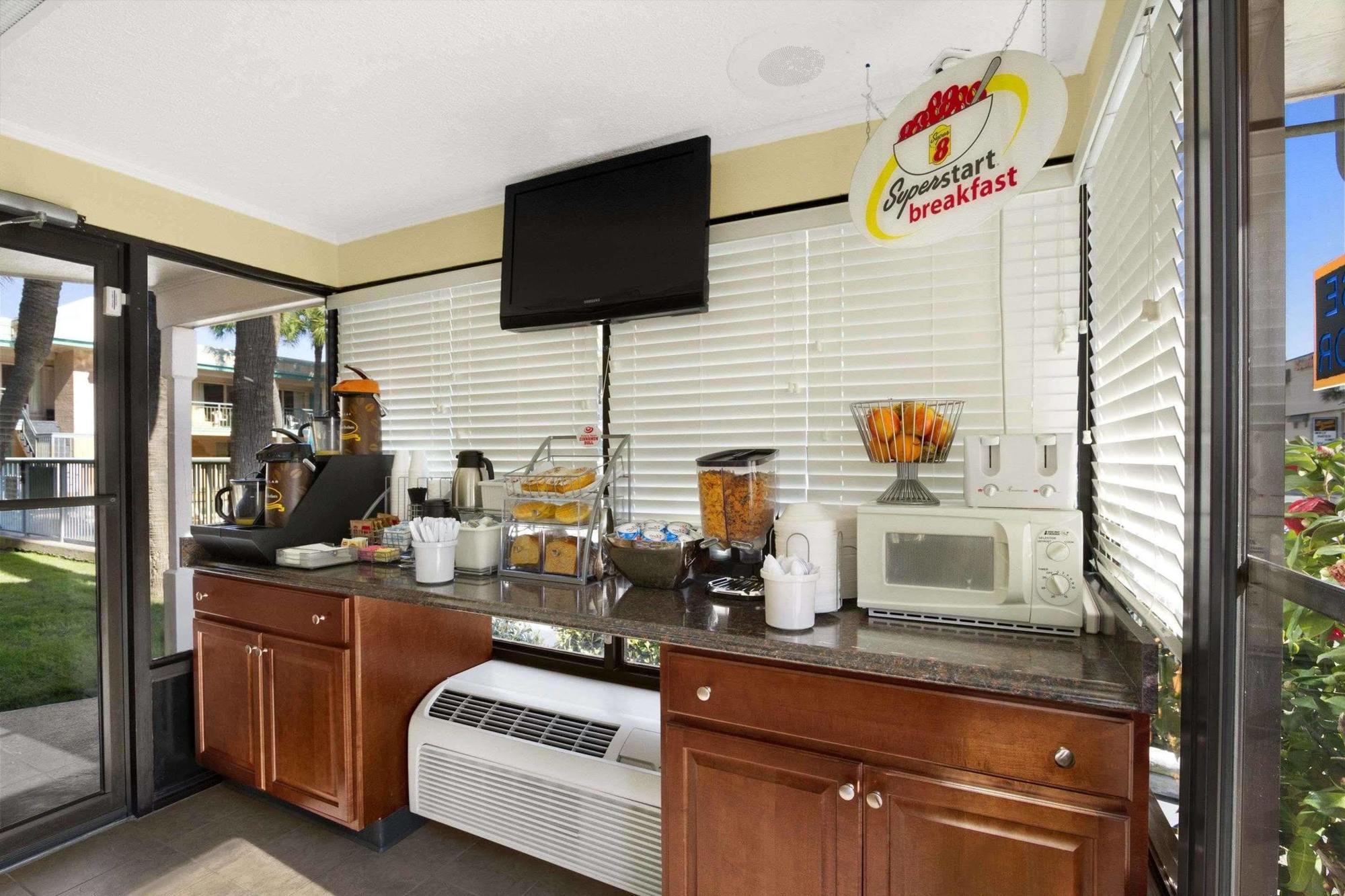 Royal Palace Inn And Suites Myrtle Beach Ocean Blvd Экстерьер фото